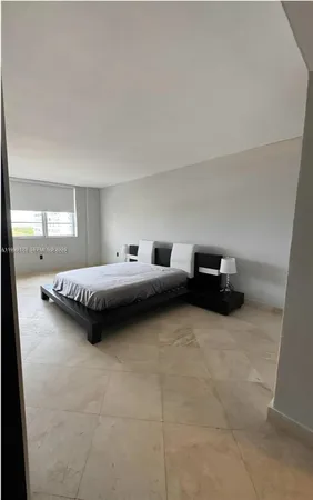 $3,499 | 5825 Collins Avenue, Unit 9B, Miami Beach, FL 33140