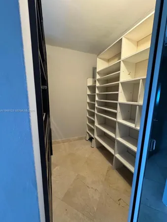 $3,499 | 5825 Collins Avenue, Unit 9B, Miami Beach, FL 33140