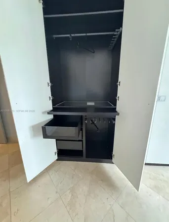 $3,499 | 5825 Collins Avenue, Unit 9B, Miami Beach, FL 33140