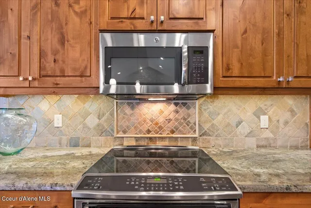 $949,000 | 11085 North Cattle Drive, Hayden, ID 83835