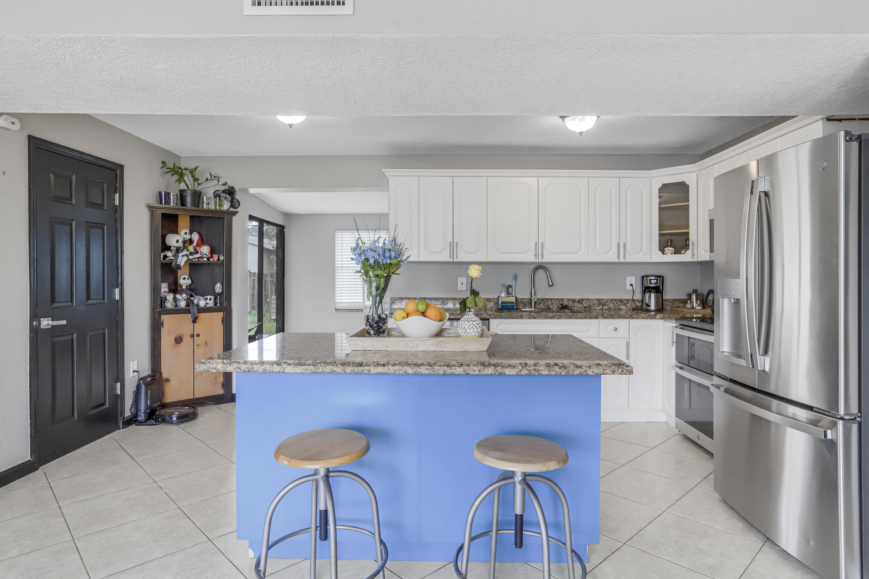 309 Riverdale Road Palm Springs, FL 33461 - Photo 8 of 22 IMG_8448