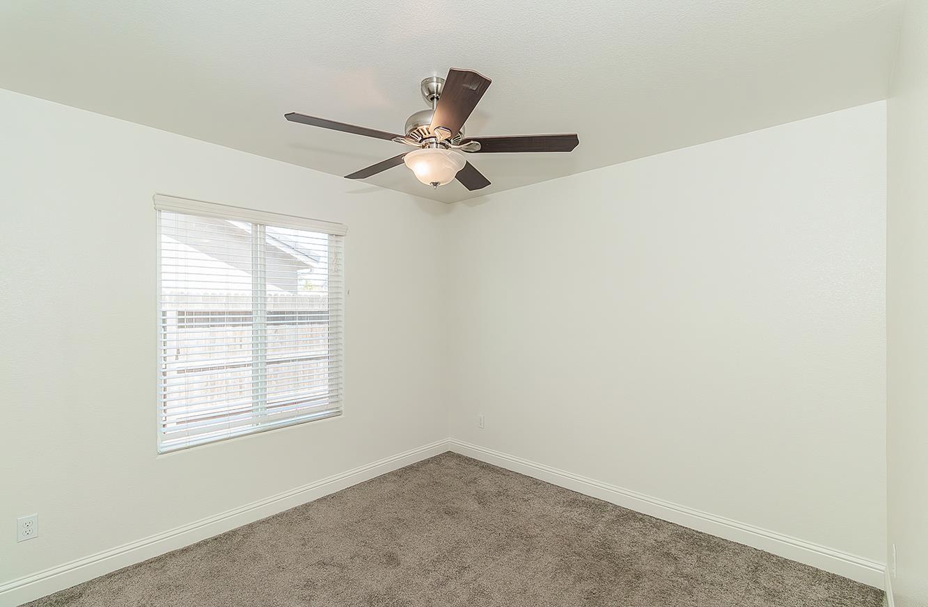 461 Cascade Way Madera, CA 93636 - Photo 19 of 36 Gallery Image 19
