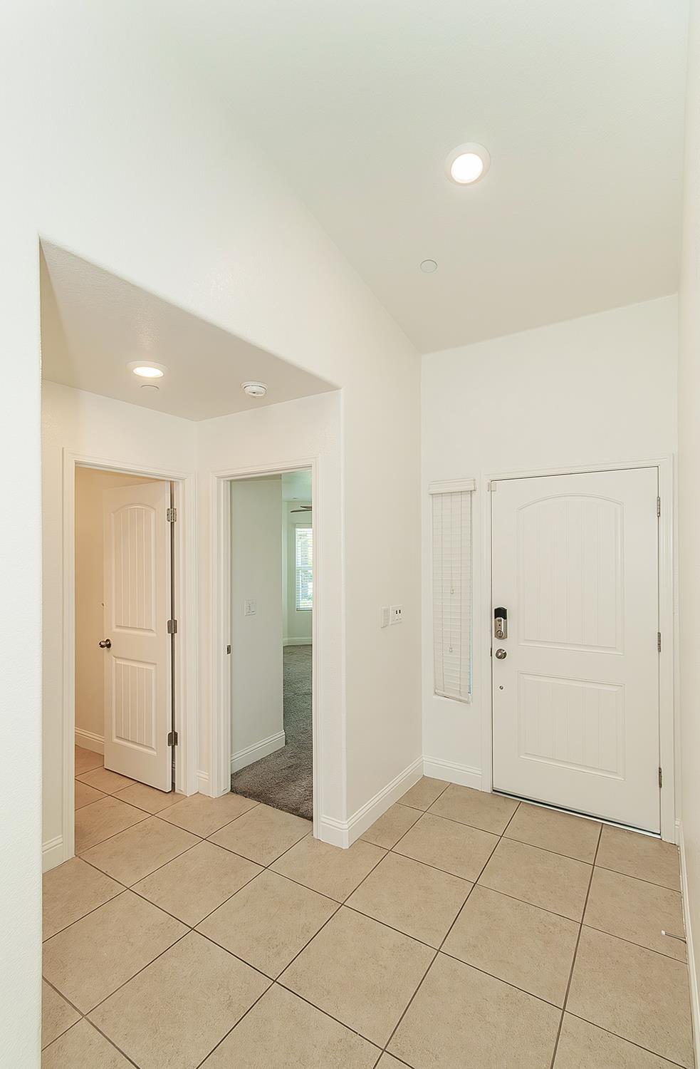 461 Cascade Way Madera, CA 93636 - Photo 26 of 36 Gallery Image 26