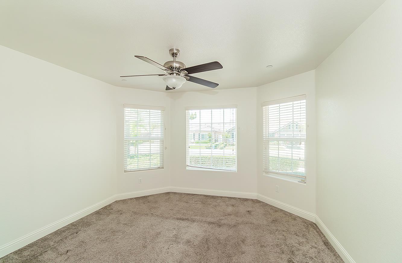 461 Cascade Way Madera, CA 93636 - Photo 27 of 36 Gallery Image 27
