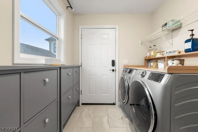 $1,299,000 | 2 Roger Avenue, Cranford, NJ 07016