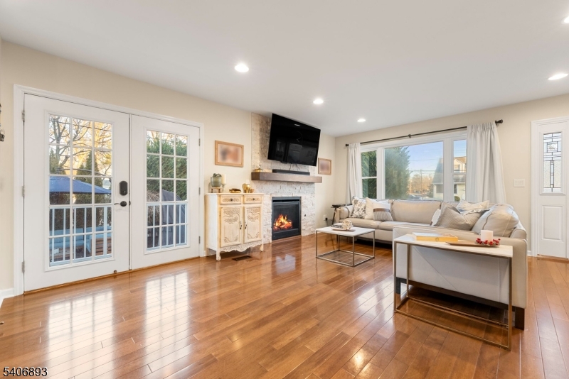 2 Roger Avenue Cranford, NJ 07016 - Photo 9 of 50