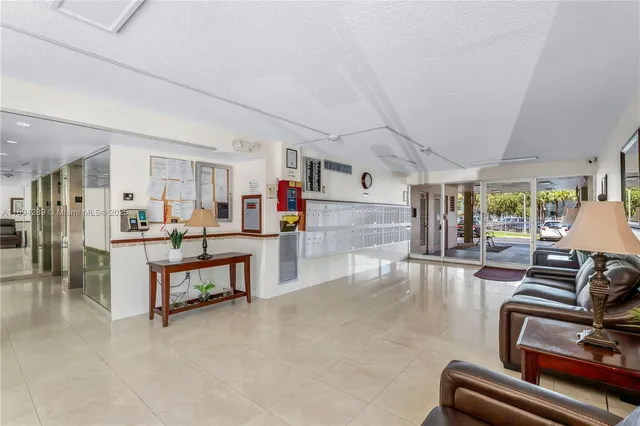 $180,000 | 16400 Northeast 17th Avenue, Unit 601, North Miami Beach, FL 33162