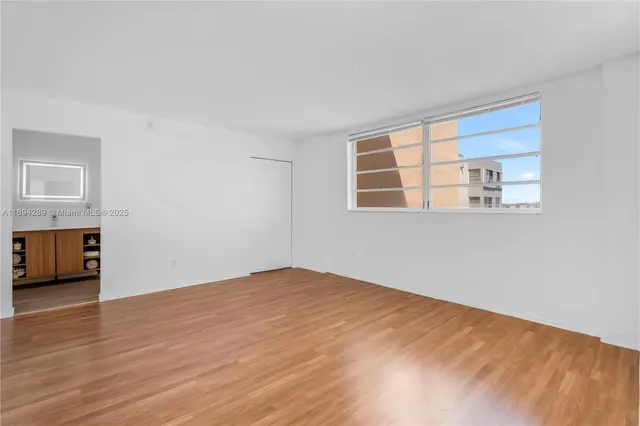 $180,000 | 16400 Northeast 17th Avenue, Unit 601, North Miami Beach, FL 33162