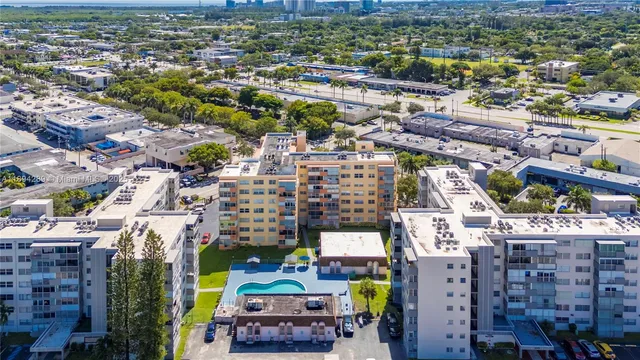 $180,000 | 16400 Northeast 17th Avenue, Unit 601, North Miami Beach, FL 33162