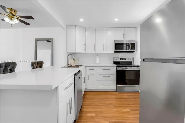 $180,000 | 16400 Northeast 17th Avenue, Unit 601, North Miami Beach, FL 33162