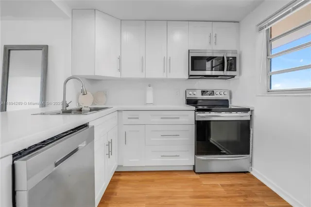 $180,000 | 16400 Northeast 17th Avenue, Unit 601, North Miami Beach, FL 33162