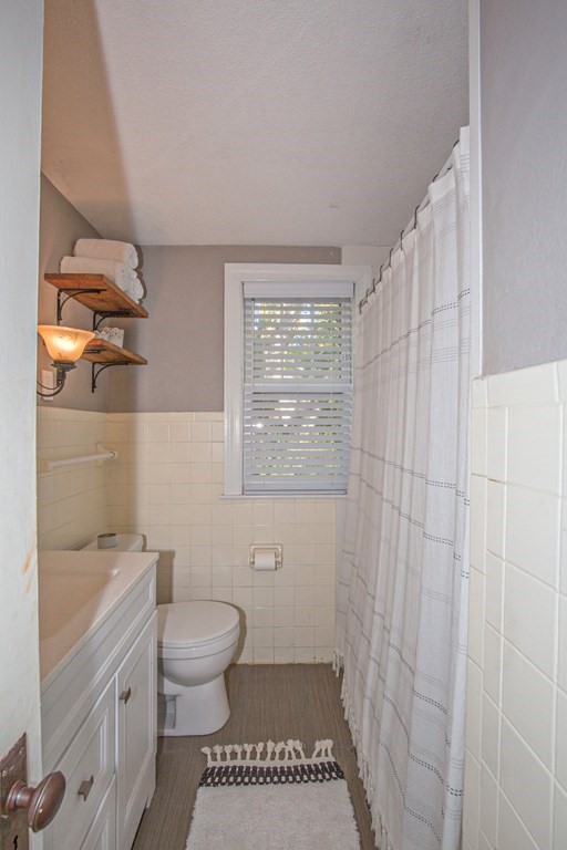 24 Ashley Road Holyoke, MA 01040 - Photo 19 of 42 Gallery Image 19
