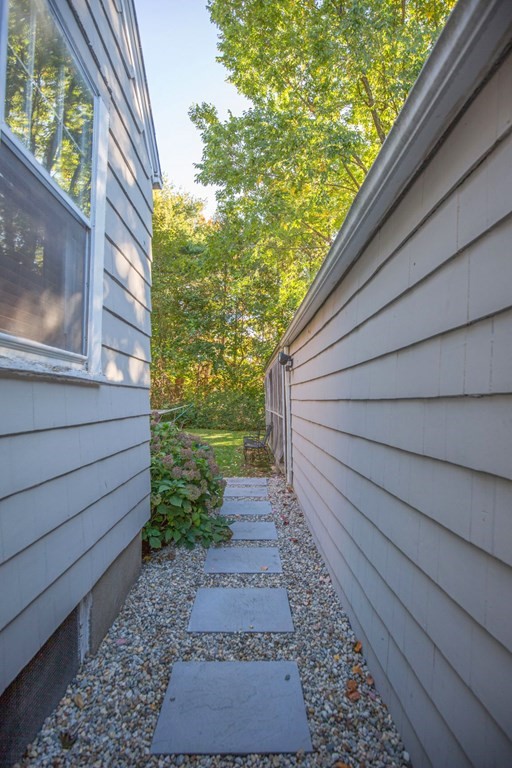 24 Ashley Road Holyoke, MA 01040 - Photo 40 of 42 Gallery Image 40