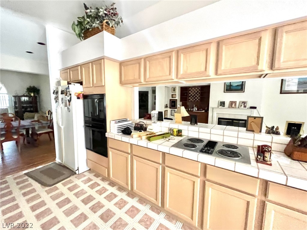 5316 Rim View Lane Las Vegas, NV 89130 - Photo 3 of 28 Gallery Image 3