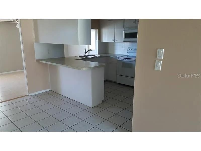 7325 Coventry Drive Port Richey, FL 34668 - Photo 6 of 10