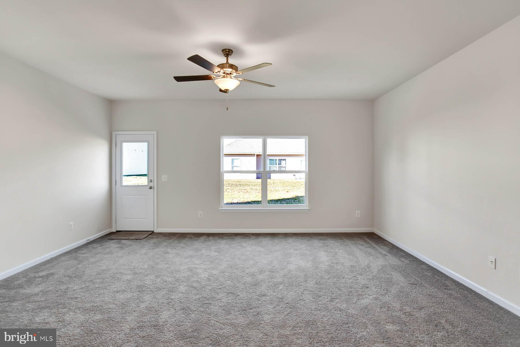 135 Rappahannock Run Falling Waters, WV 25419 - Photo 5 of 27
