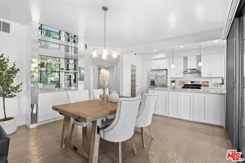$1,248,000 | 9000 Cynthia Street, Unit 208, West Hollywood, CA 90069