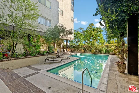 $1,248,000 | 9000 Cynthia Street, Unit 208, West Hollywood, CA 90069