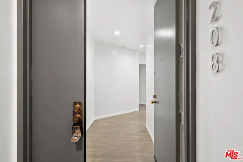$1,248,000 | 9000 Cynthia Street, Unit 208, West Hollywood, CA 90069