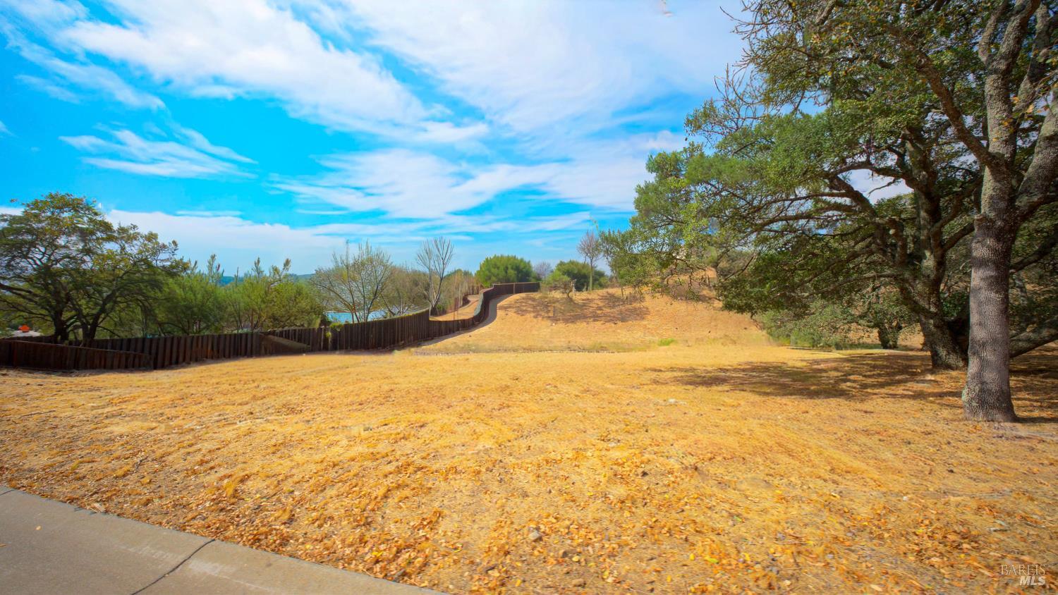 743 Bridle Ridge Court Fairfield, CA 94534 - Photo 23 of 82 AI enhanced