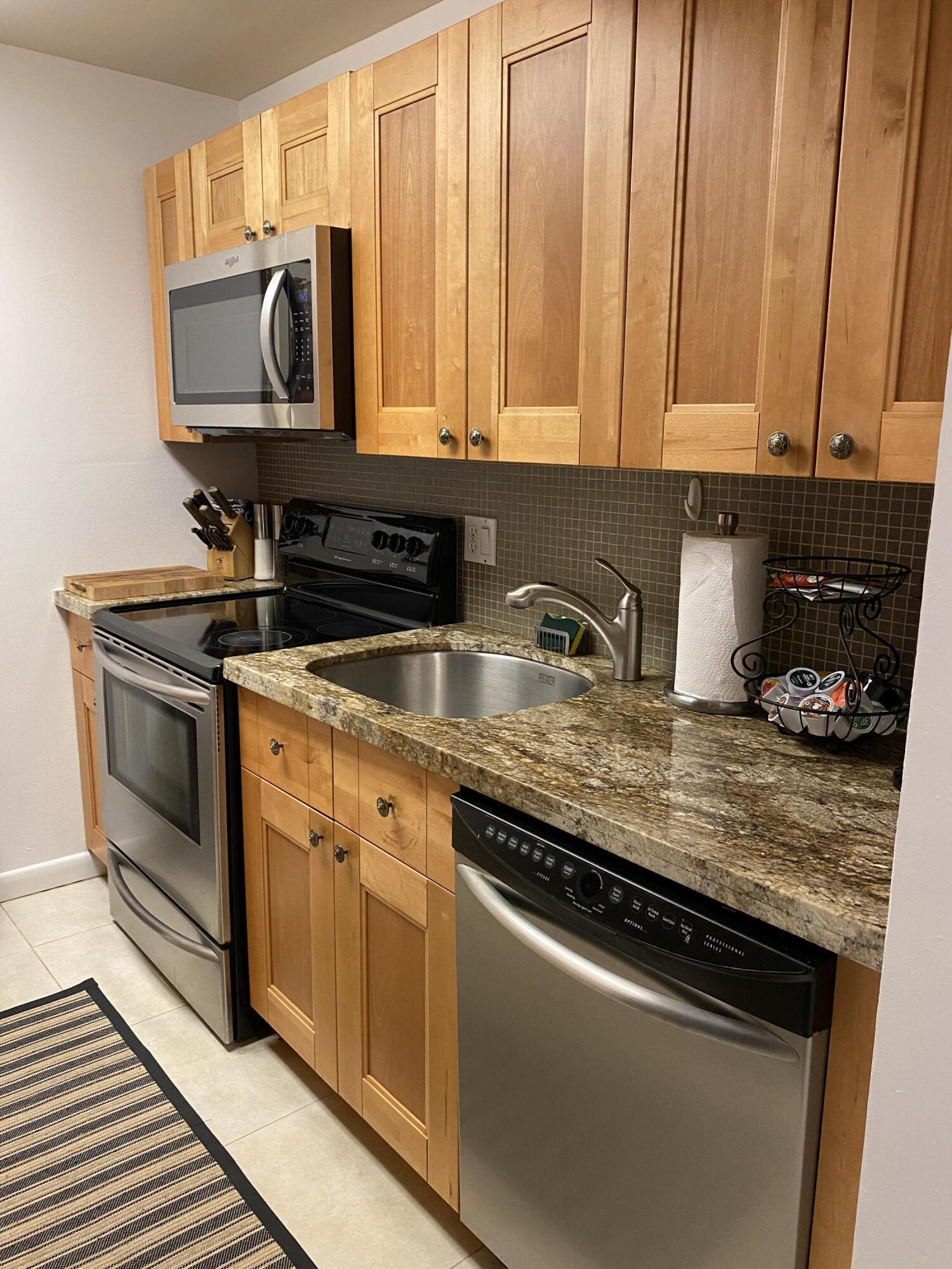 755 Dotterel Road, Unit 1108 Delray Beach, FL 33444 - Photo 11 of 28 IMG_1652