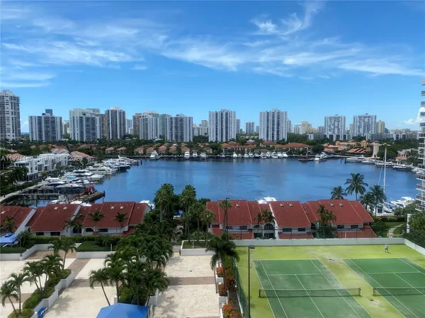 $3,100 | 3640 Yacht Club Drive, Unit 1009, Aventura, FL 33180