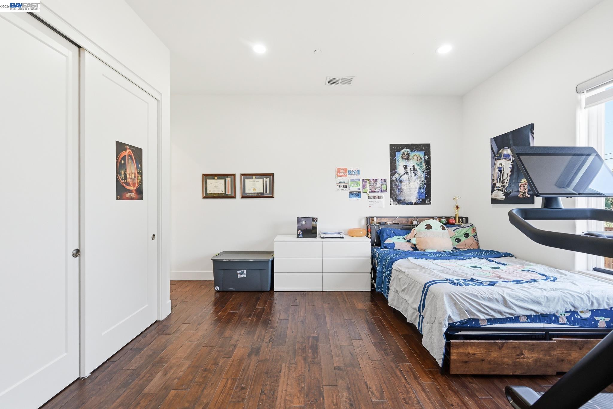 4683 Proctor Road Castro Valley, CA 94546 - Photo 25 of 88 a bedroom with a bed and a couch