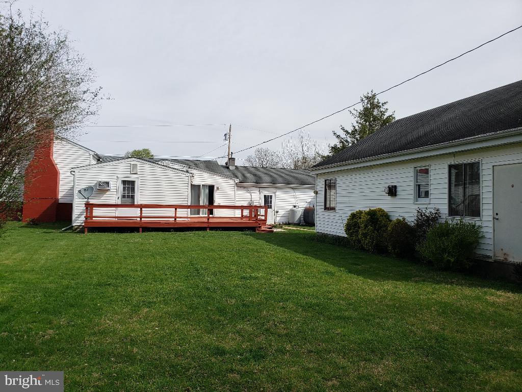 405 West 4th Avenue Ranson, WV 25438 - Photo 3 of 45
