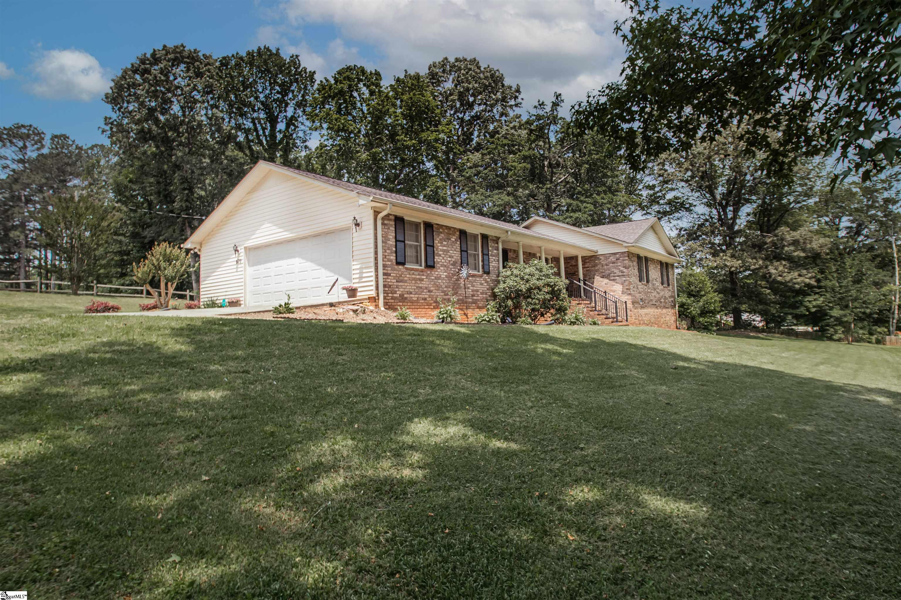 671 Pinewood Drive Pendleton, SC 29670 - Photo 3 of 36 Gallery Image 3