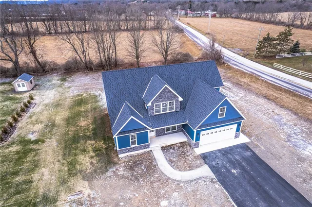 $650,000 | 2 Quarry Lane, Big Flats, NY 14845