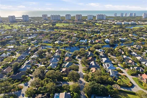 $2,685,000 | 716 Pitch Apple Lane, Naples, FL 34108