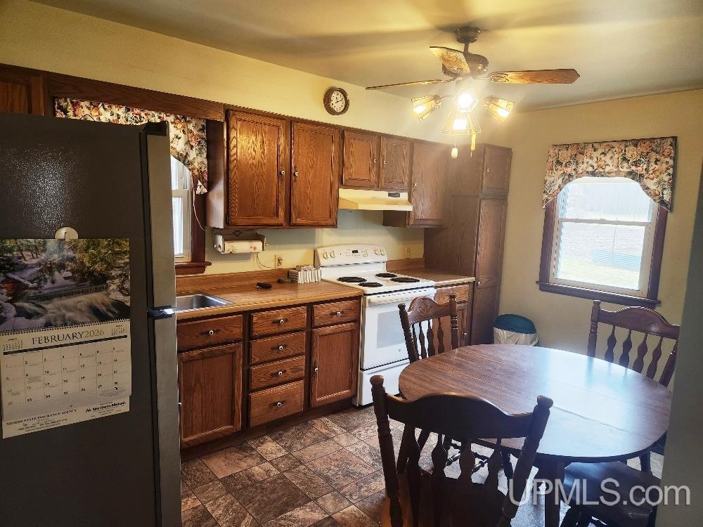 77 Nowicki Road Gaastra, MI 49927 - Photo 4 of 50
