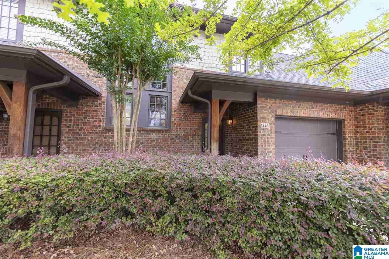 1226 Inverness Cove Way Birmingham, AL 35242 - Photo 4 of 32