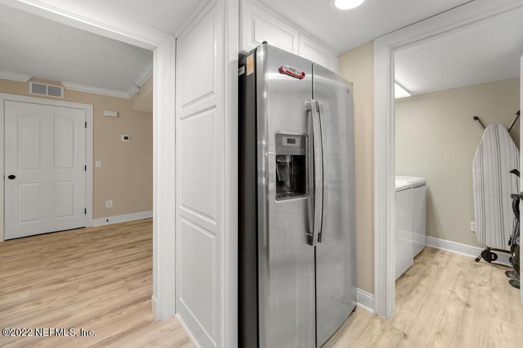 2105 Beachwood Road, Unit 2105 Fernandina Beach, FL 32034 - Photo 13 of 18 laundry area