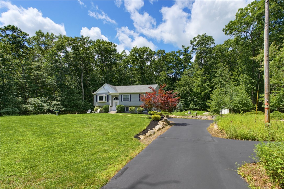 102 Bramble Bush Road Coventry, RI 02816 - Photo 4 of 37 Gallery Image 4