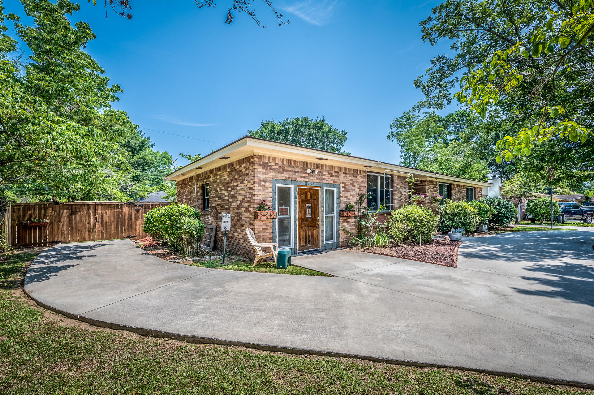 1354 Camp Road Charleston, SC 29412 - Photo 3 of 29 1354Camp-03