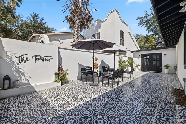 a very nice looking room with a rug