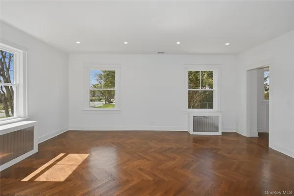 a view of livingroom with hardwood