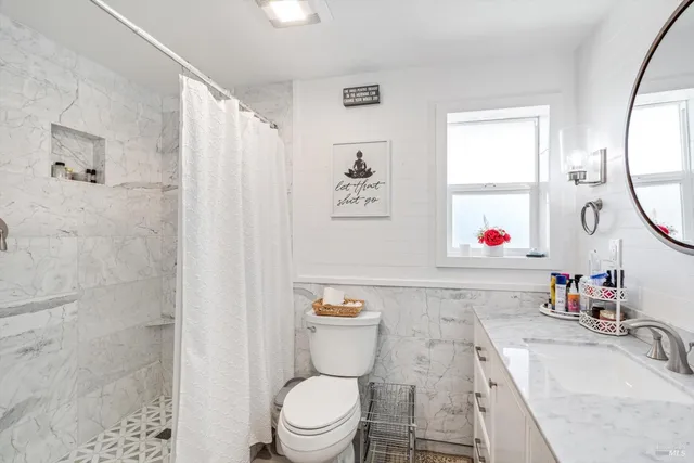 $775,000 | 13319 Lakeshore Drive, Clearlake, CA 95422