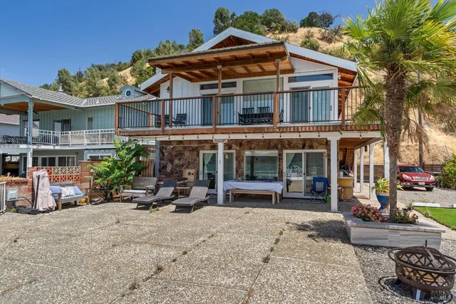 $775,000 | 13319 Lakeshore Drive, Clearlake, CA 95422