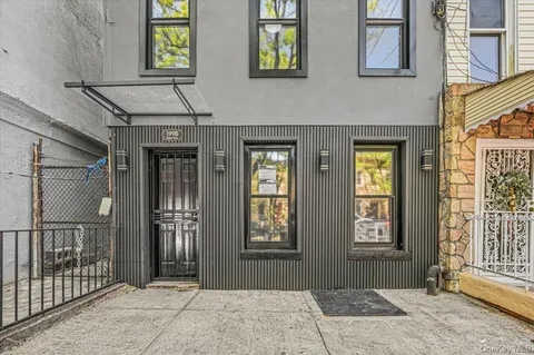 $1,189,999 | 1998 Bergen Street | Crown Heights