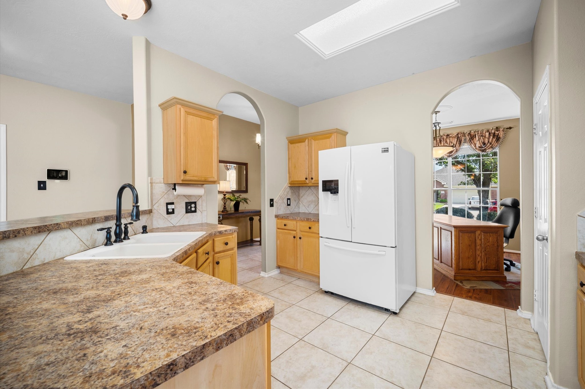 2411 Fern Lacy Drive Spring, TX 77388 - Photo 5 of 26 Kitchen