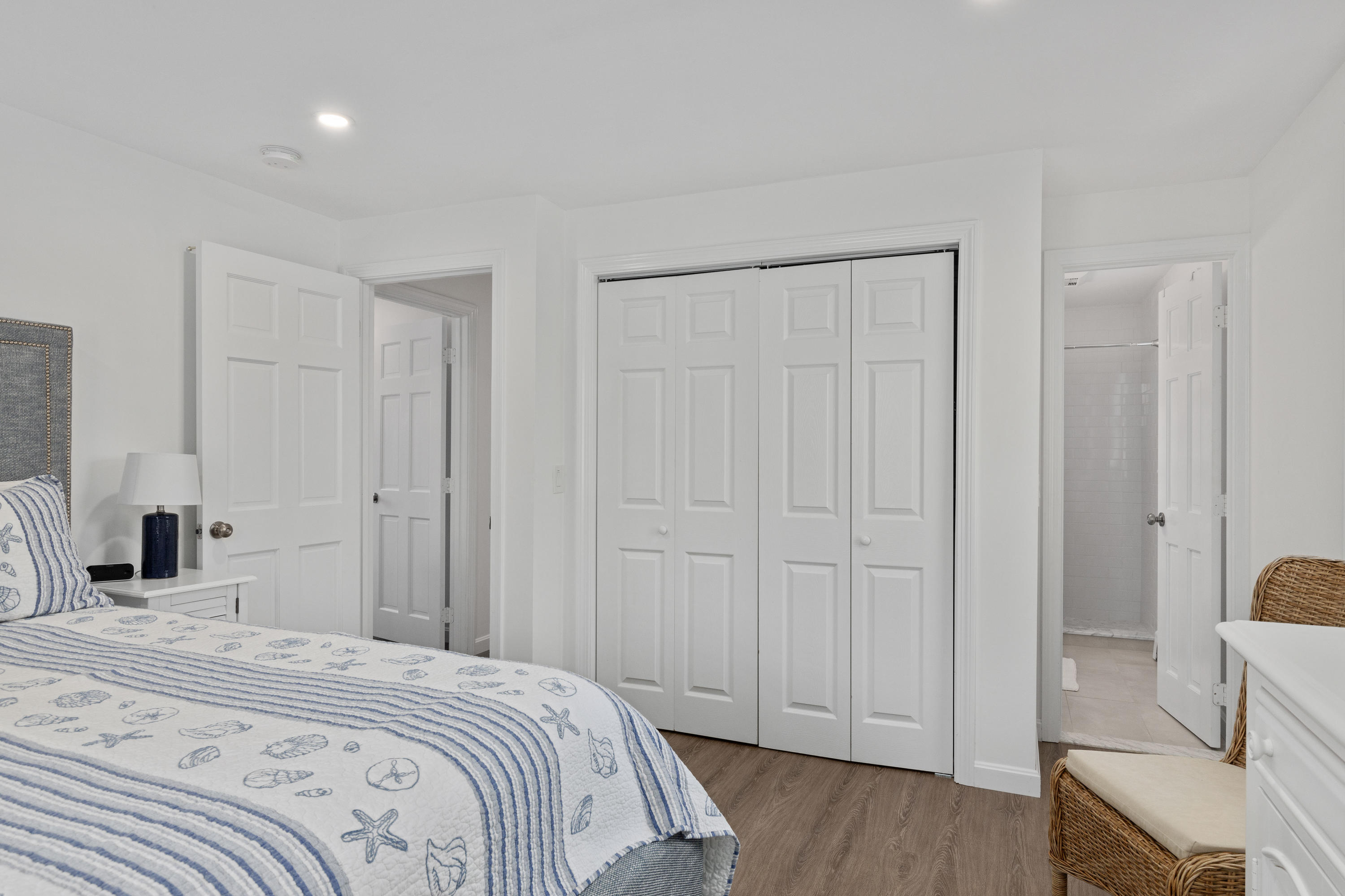 162 Owl Pond Road Brewster, MA 02631 - Photo 24 of 60 Ensuite primary room