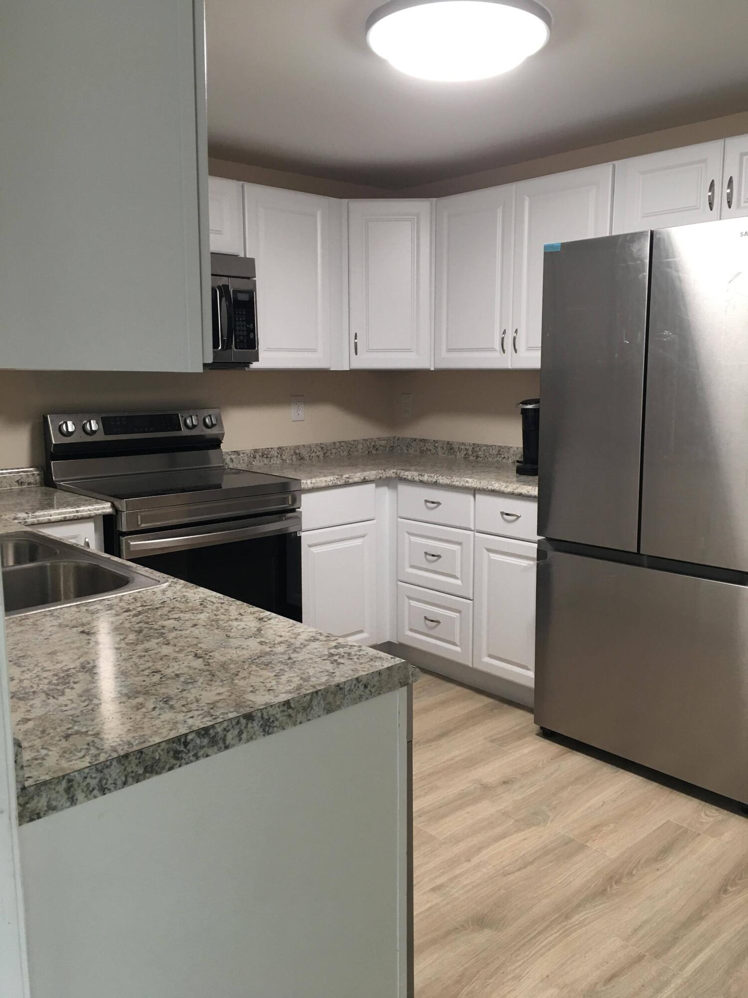 1904 Triangle Road Johnson City, TN 37604 - Photo 8 of 16 kitchen 2