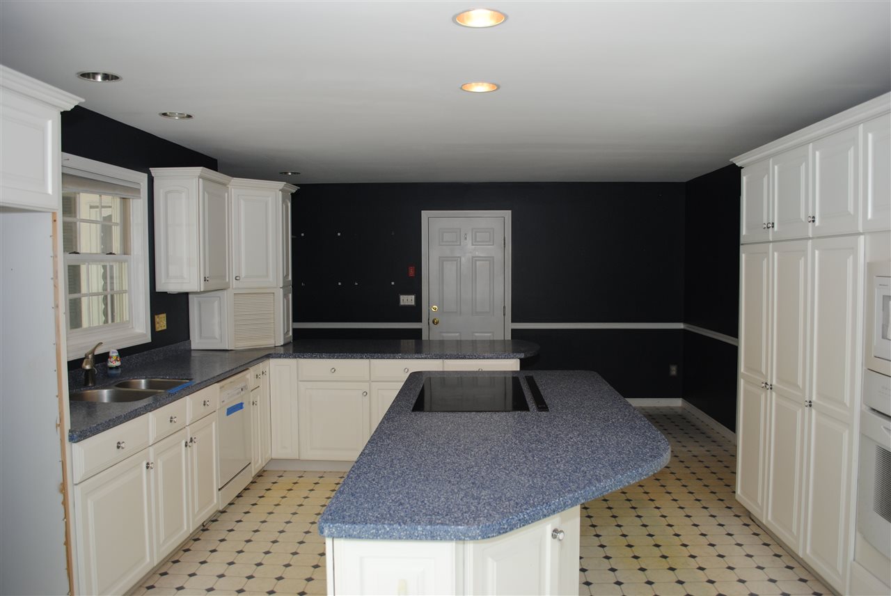 39 Blue Hills Drive Rochester, NH 03839 - Photo 11 of 29