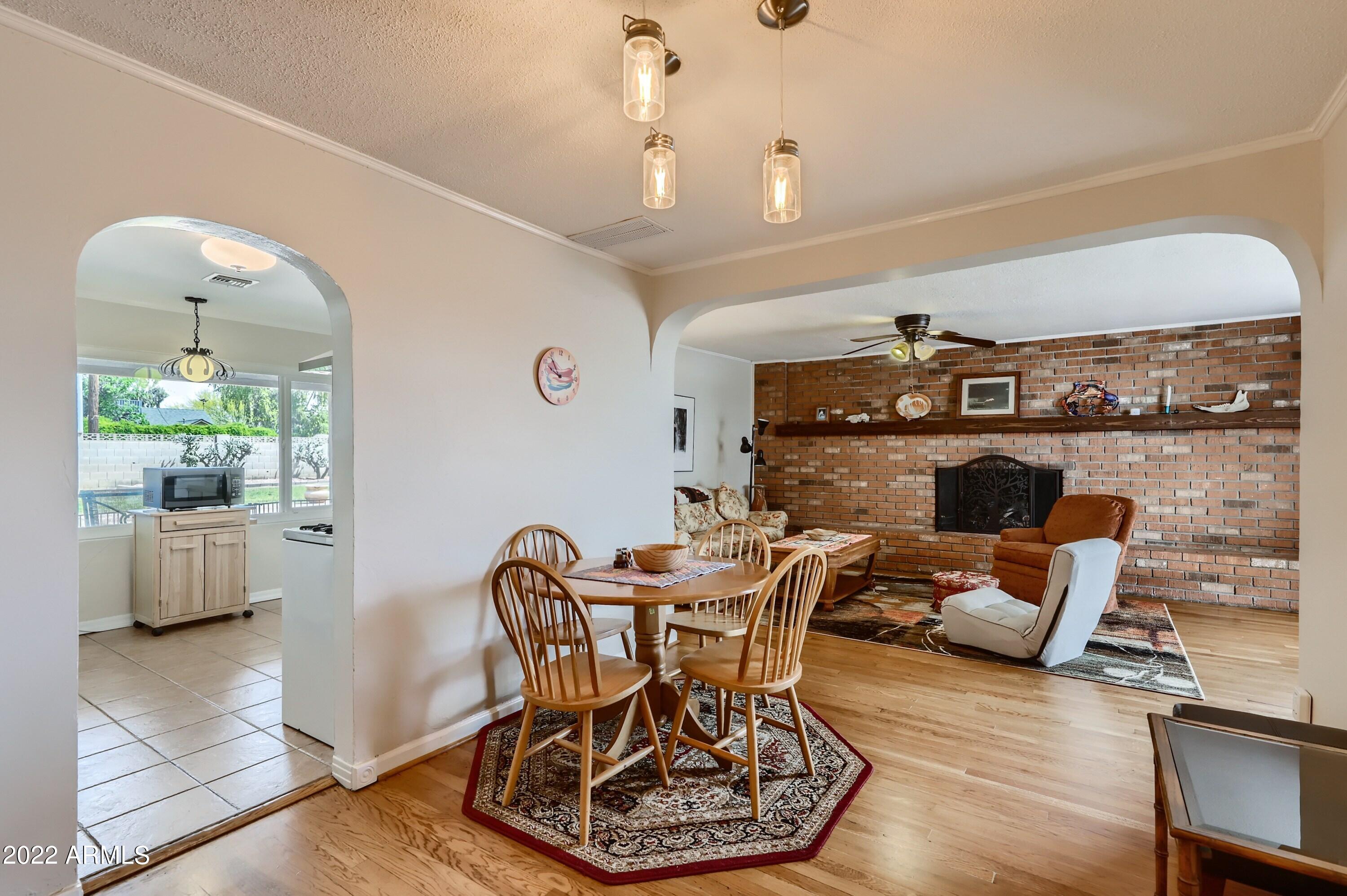 1918 West Granada Road Phoenix, AZ 85009 - Photo 11 of 27 12 Dining Room