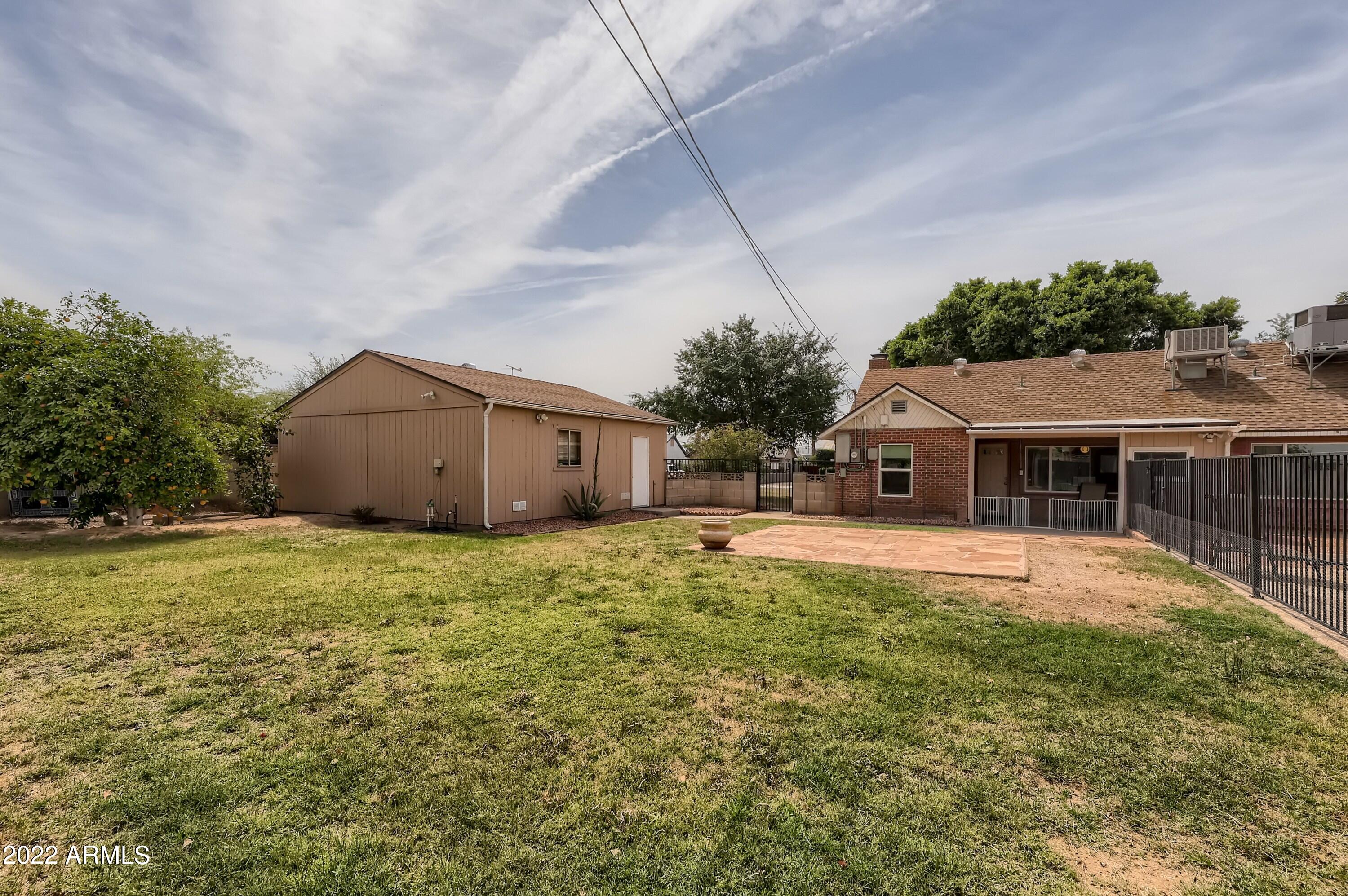 1918 West Granada Road Phoenix, AZ 85009 - Photo 26 of 27 31 Back Yard