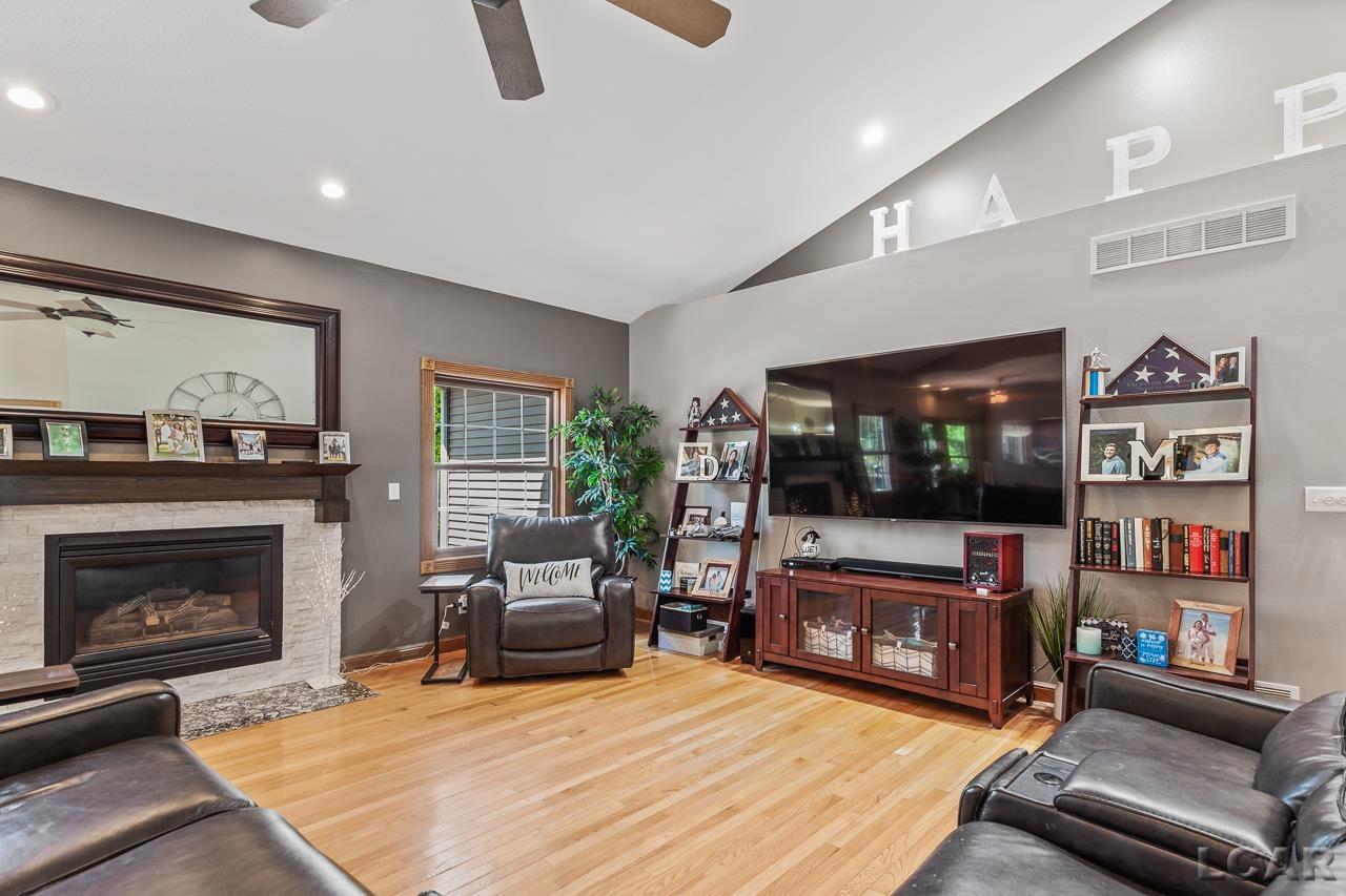 1188 Scott Ridge Drive Adrian, MI 49221 - Photo 22 of 65 50112891-21.JPG