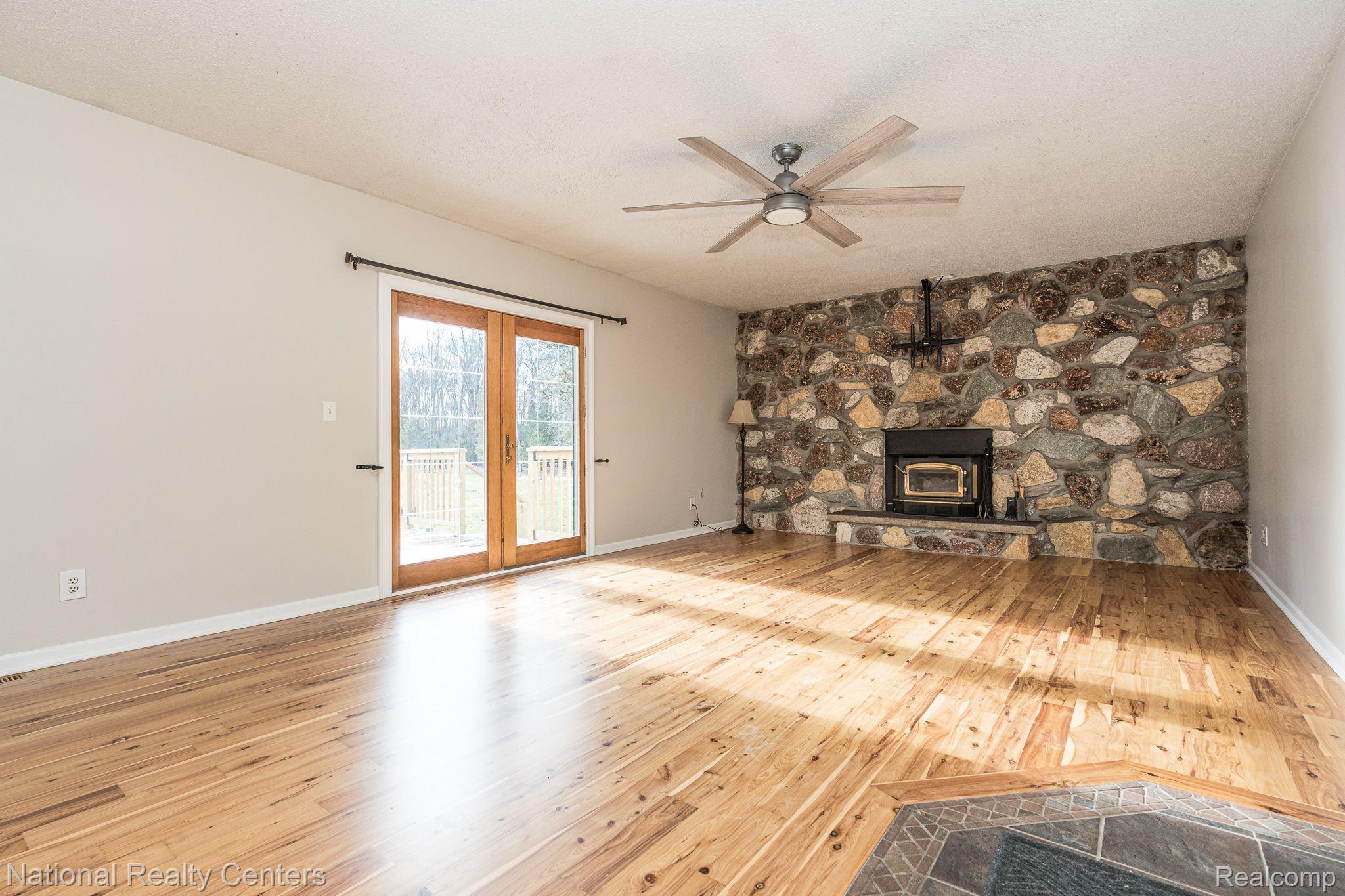 12354 Green Road Goodrich, MI 48438 - Photo 16 of 40