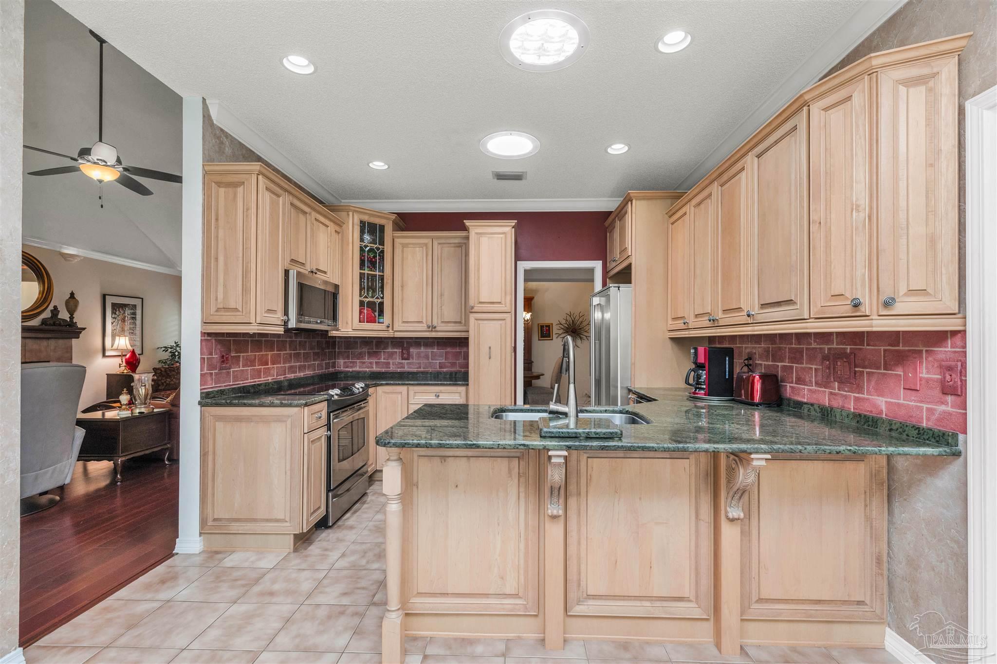 2600 Cove Road Navarre, FL 32566 - Photo 10 of 32